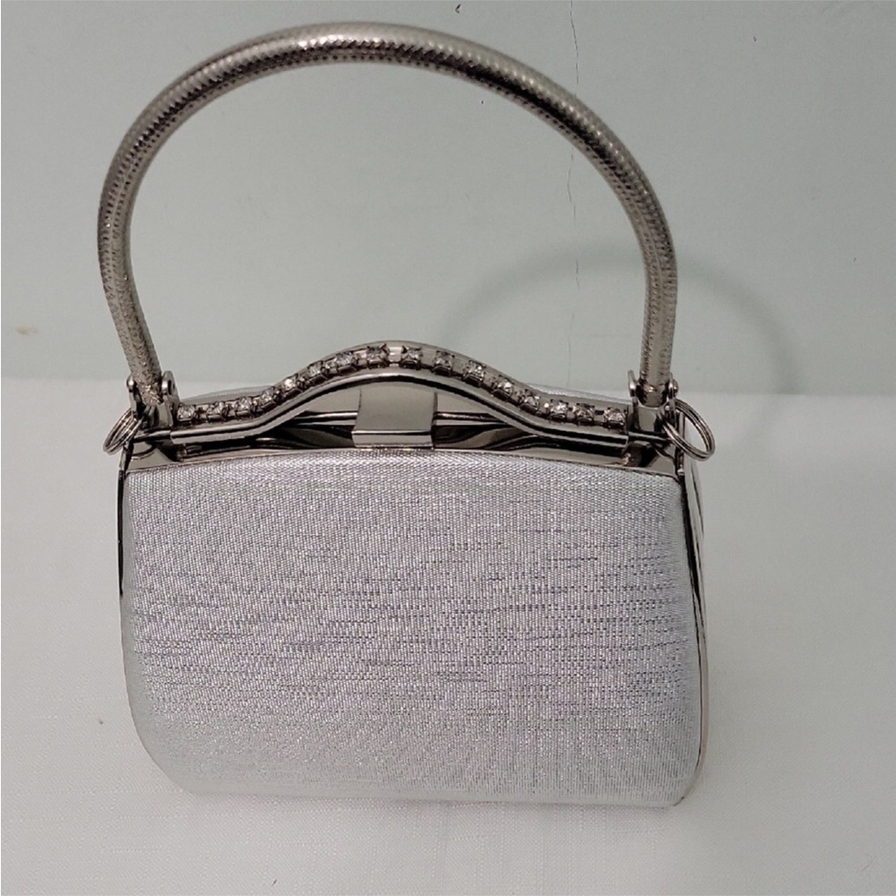 Women Elegant Silver Color Clutch - Picture 2 of 12